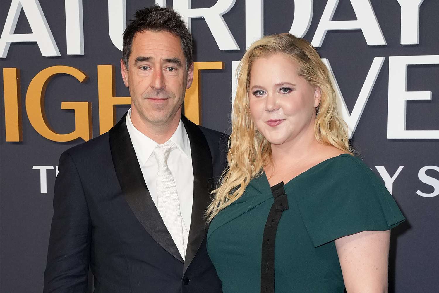 Amy Schumer Says "Yes", Marries Chef Chris Fischer After A Few Months Of Dating
