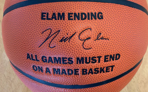 Analyse Basketball: Numbers, Narratives, and the Never-Ending Quest for the Perfect Play