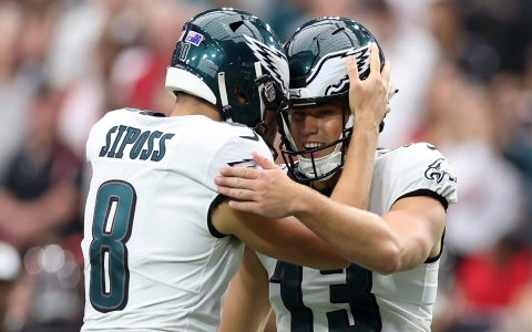 7 Expert Secrets to Master Superbowl LVII: The Ultimate Guide for Fans and First-Timers