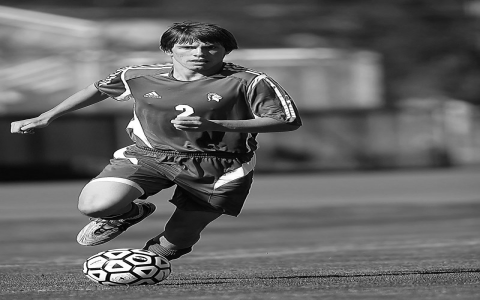 7 Ultimate Tips for Soccer Player Drawing Easy: Begin Like an Expert Today!