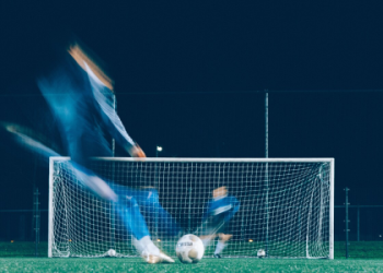 7 Expert Secrets on How to Be Sports Analyst: Ultimate Guide to Launching Your Career