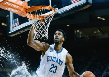 7 Expert Secrets to Choosing the Best Auto Tracking Tripod for Basketball in 2024