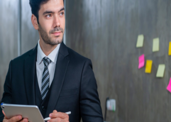 How Do You Become a Sports Analyst: 7 Expert Strategies for Breaking Into the Industry