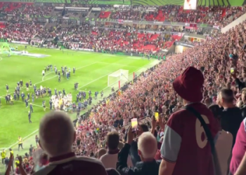 10 Must-Know Hilarious Football Chants That Fans Can’t Stop Singing – The Ultimate Guide for Matchday Fun